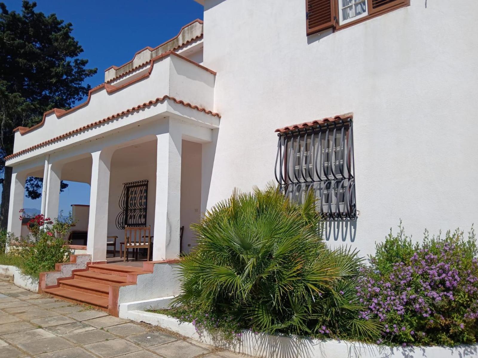 Villa Nunziatella Badia Trappeto  Pokoj fotografie