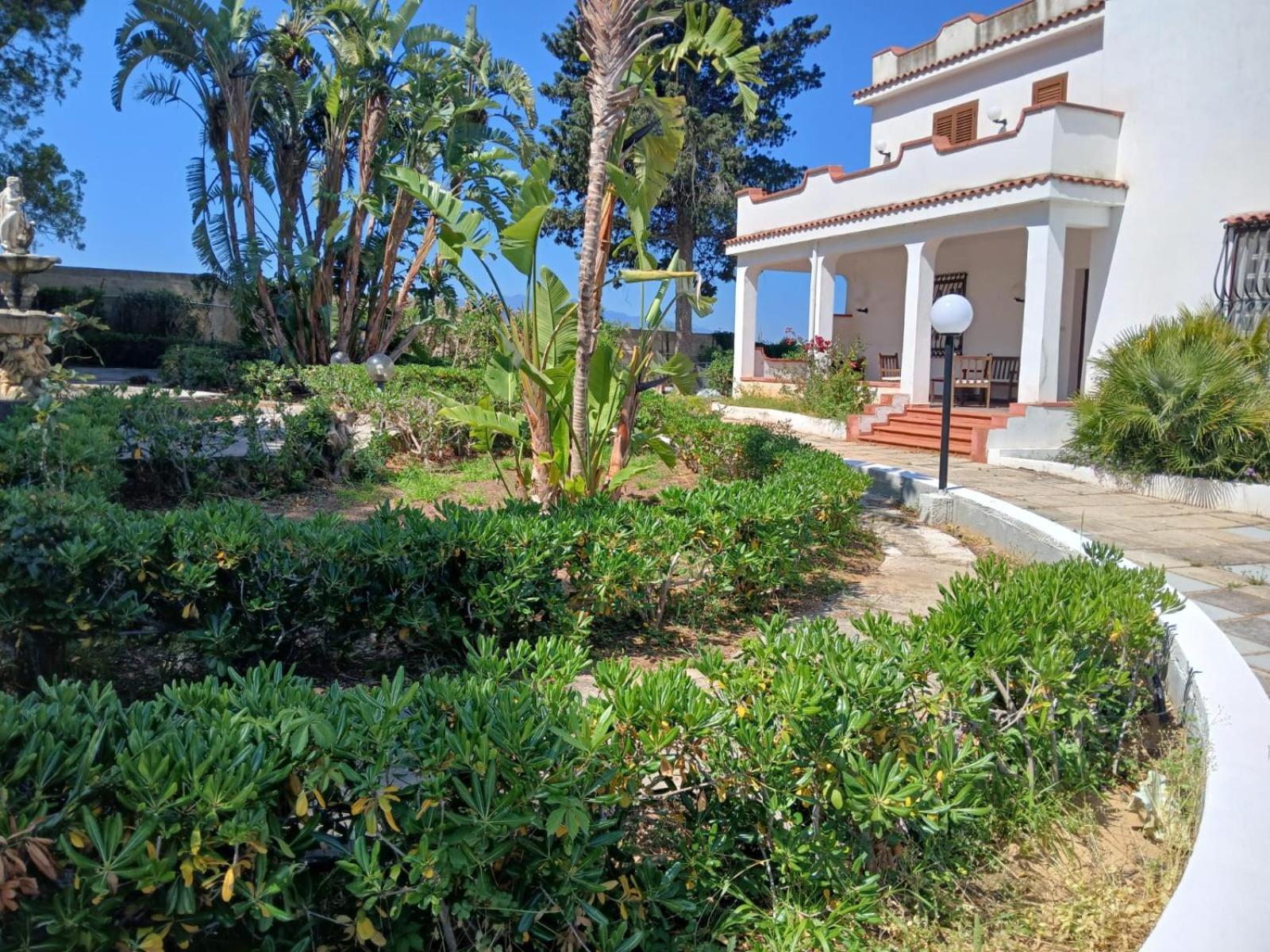 Villa Nunziatella Badia Trappeto  Pokoj fotografie